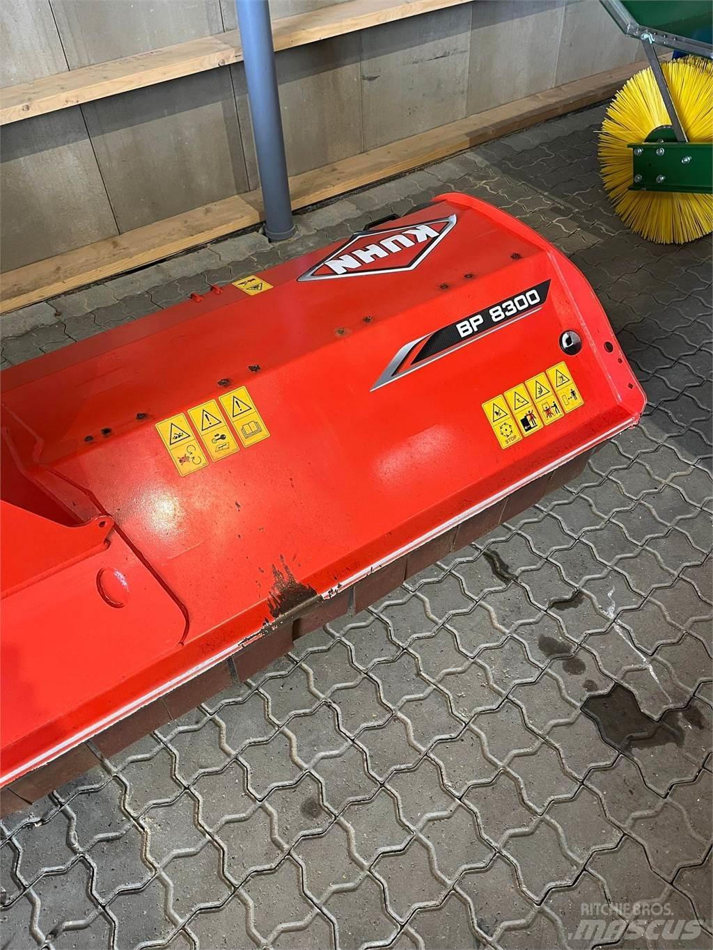 Kuhn BP 8300 Kaszák