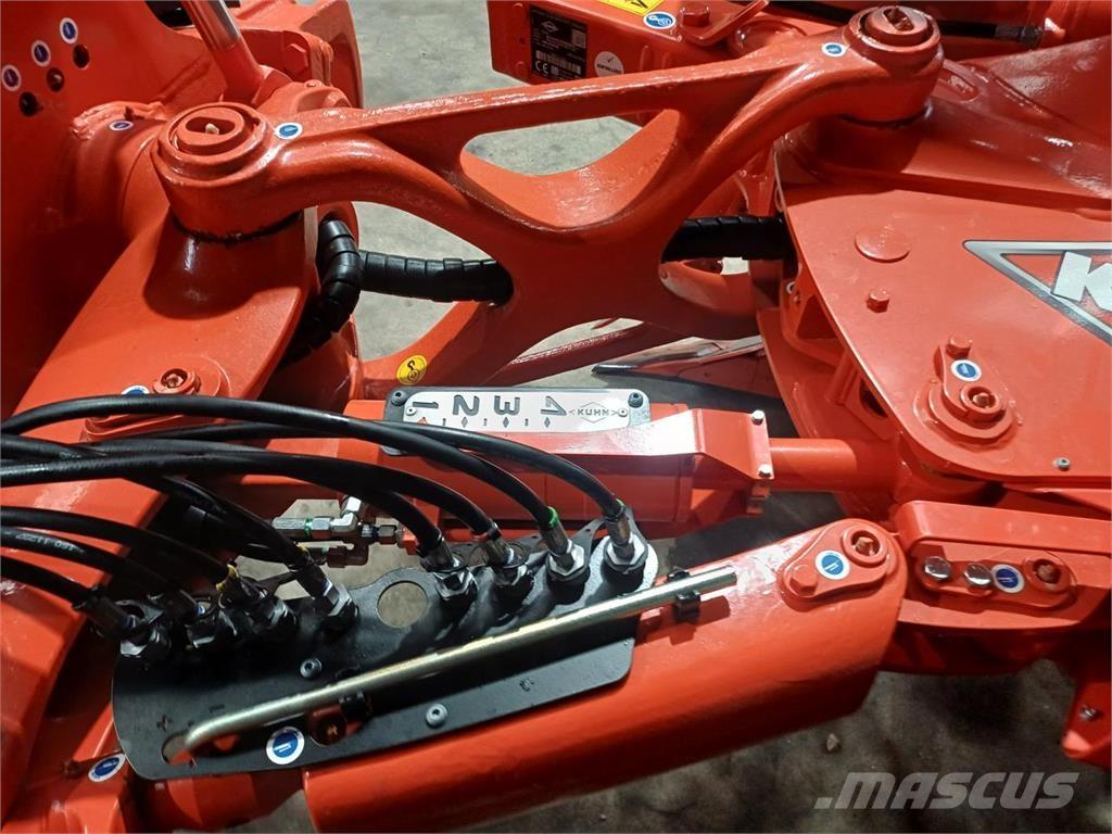 Kuhn VM-L 5E NSH Váltvaforgató ekék