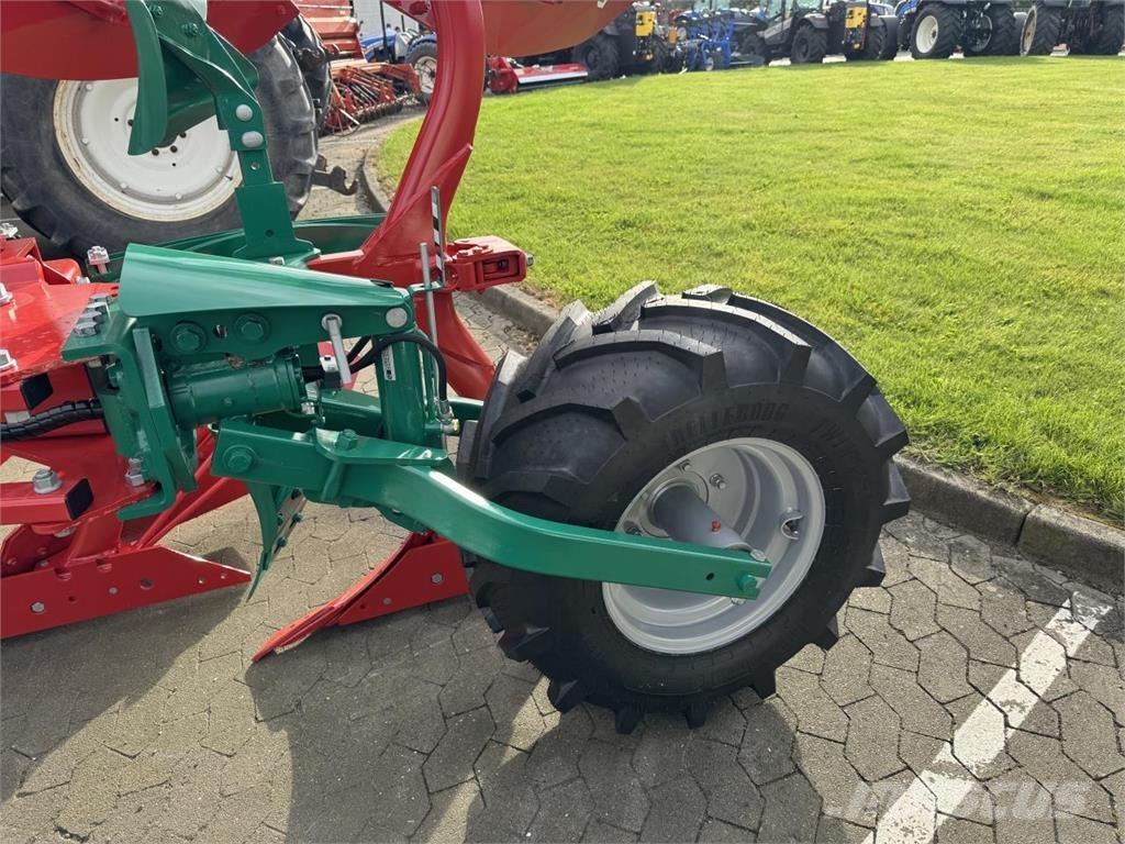 Kverneland 3300S Váltvaforgató ekék