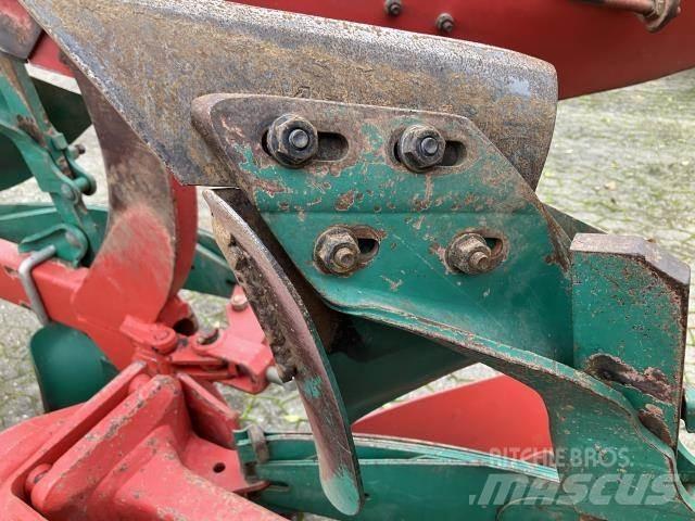 Kverneland EG200 Váltvaforgató ekék