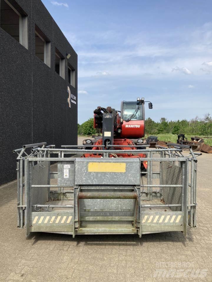 Manitou MRT2540 Teleszkópos rakodók