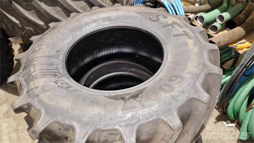 Mitas 600/70R30 Gumiabroncsok, kerekek és felnik