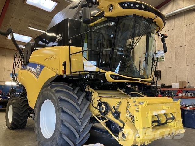 New Holland CR9.80 Kombájnok