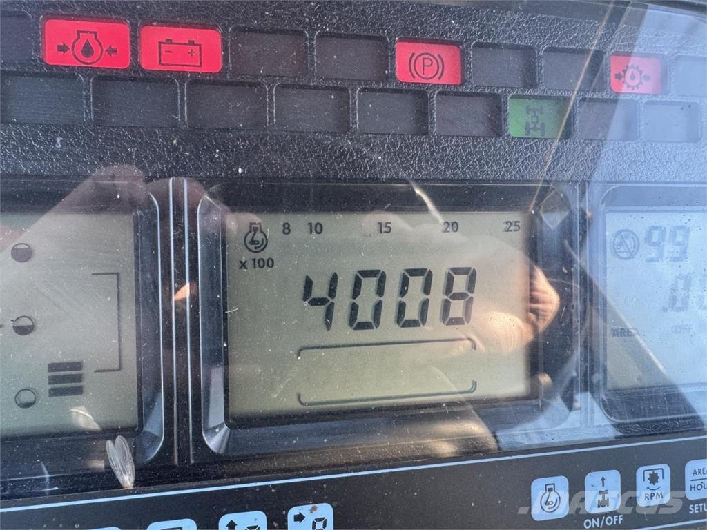 New Holland TM155 Traktorok