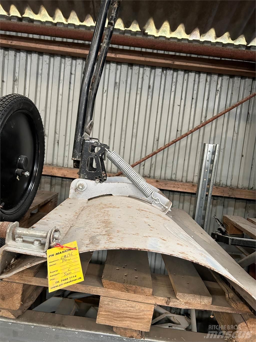 Polaris SNEPLOV Hóeltakarítók