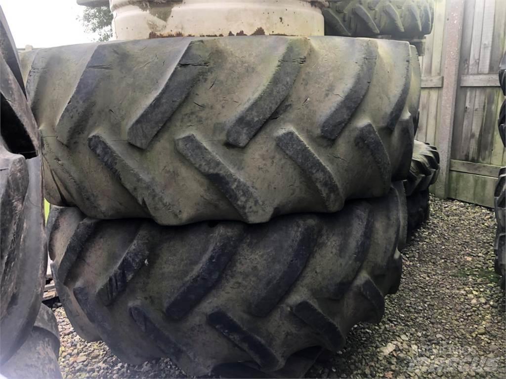 Schaad 580/70-38 Gumiabroncsok, kerekek és felnik