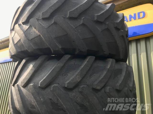  UM 540/65X28 Gumiabroncsok, kerekek és felnik