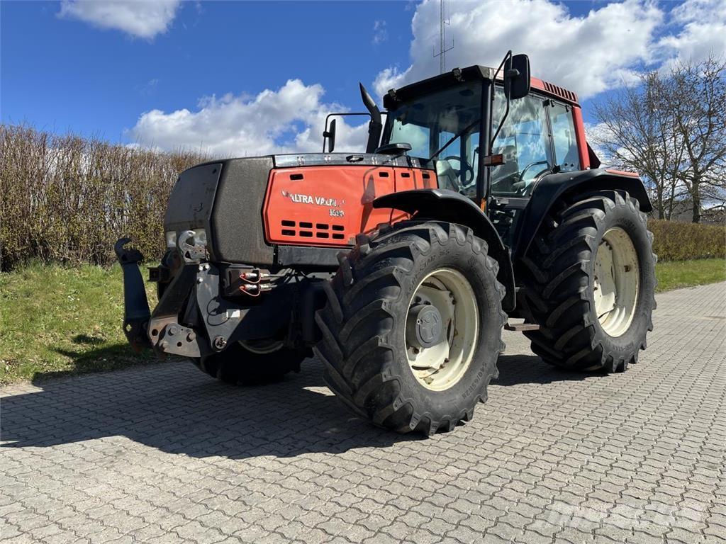 Valtra 8550 Traktorok
