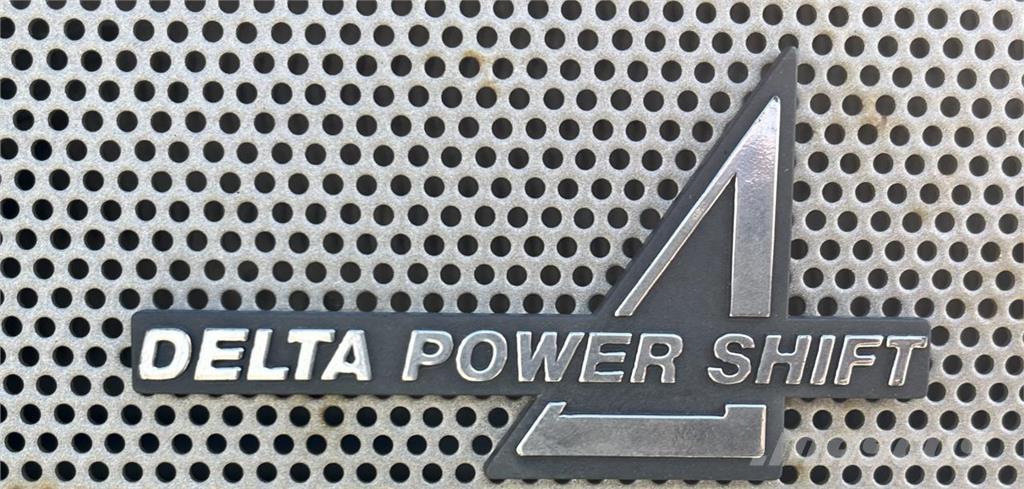 Valtra 8550 Traktorok