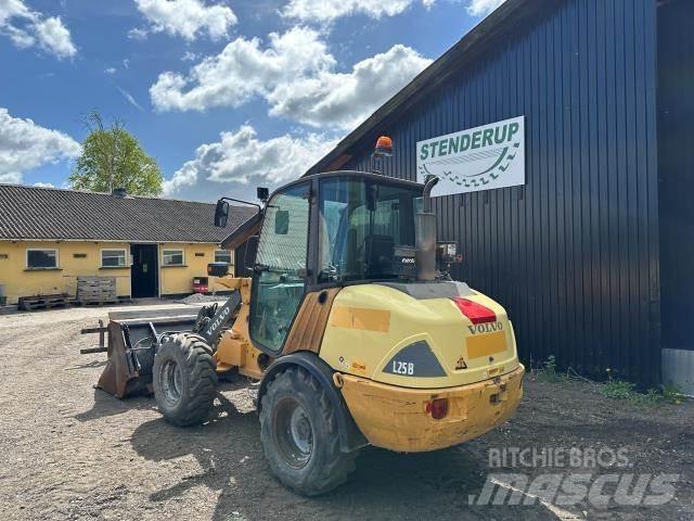 Volvo L25 B Mini homlokrakodók