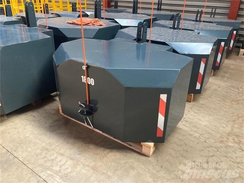  - - -  1800 KG Orr súlyok