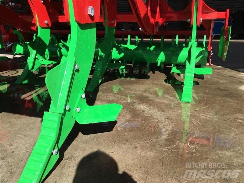 Agro-Tom  Talajlazító ekék