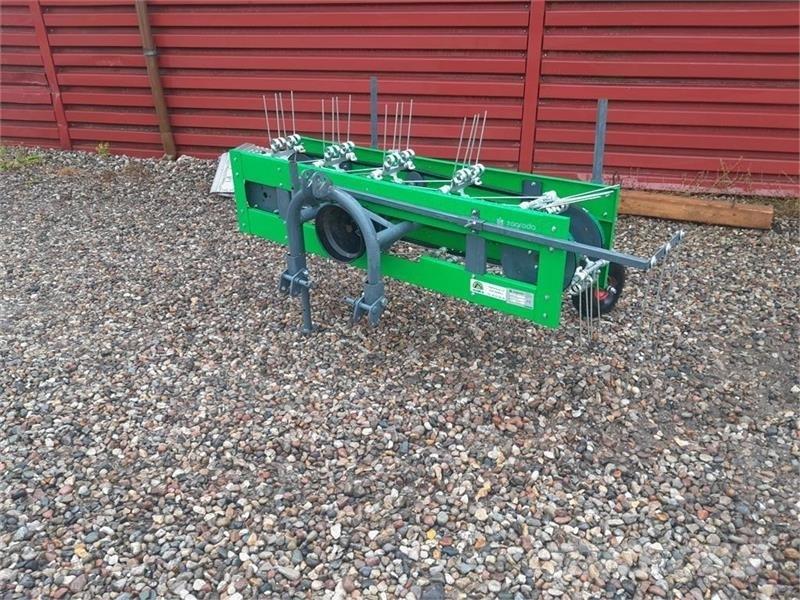  - - - HØ VENDER Kompakt traktor adapterek