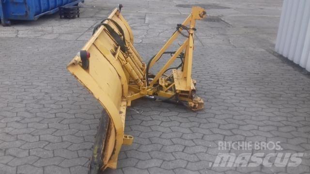  - - - 2.5 MTR Hóeltakarítók