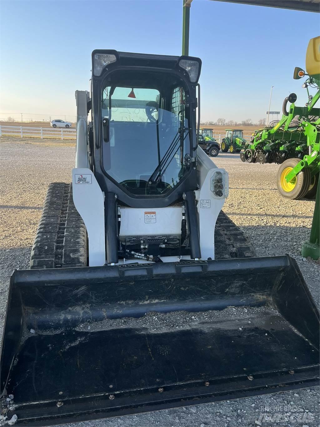 Bobcat T740 Mini homlokrakodók