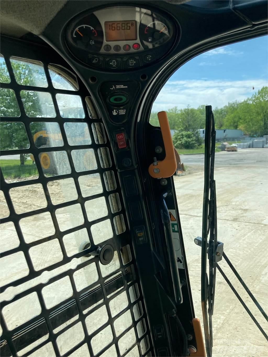 Bobcat T740 Mini homlokrakodók