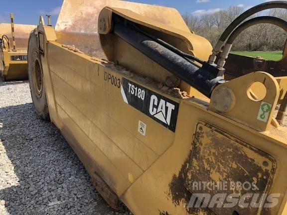 CAT TS180 Traktorok