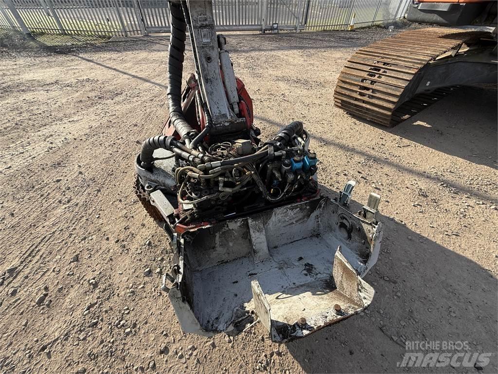 Doosan DX180LC Betakarítók