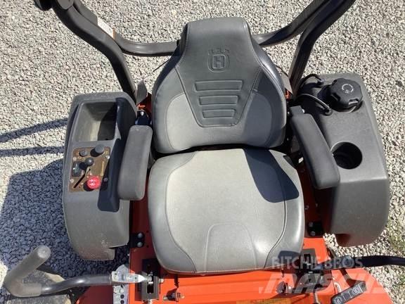 Husqvarna M-ZT Nulla fordulósugarú fűnyírók