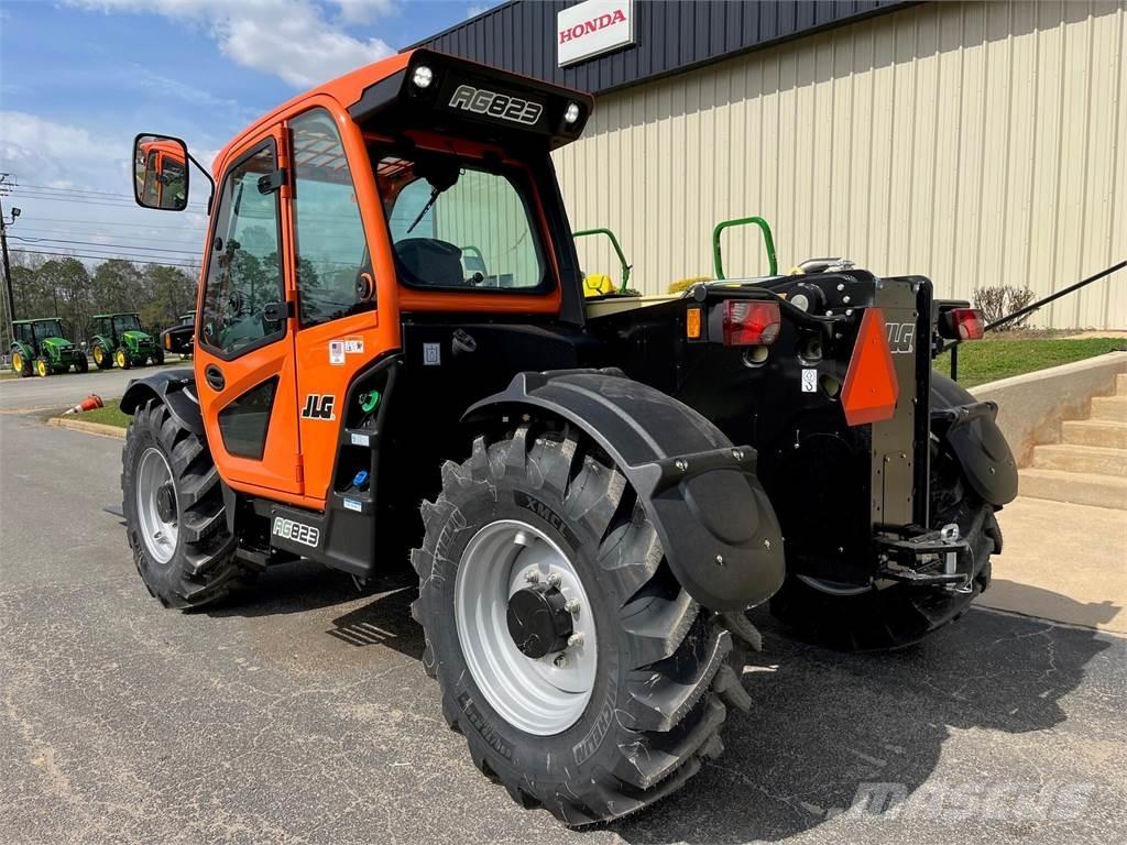 JLG 823 Teleszkópos rakodók