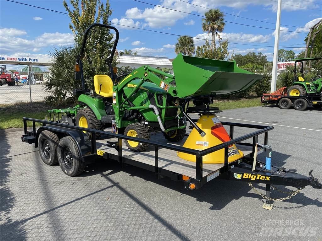 John Deere 1023E Kompakt traktorok