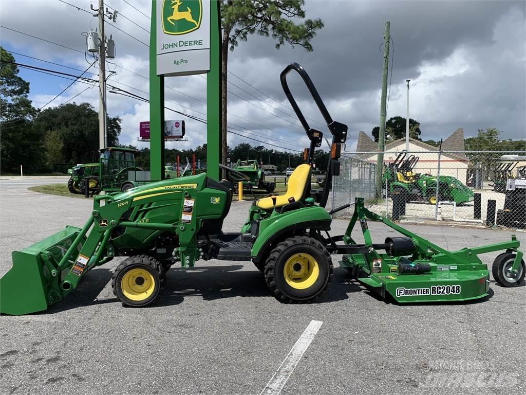 John Deere 1023E Kompakt traktorok