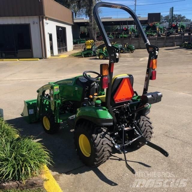 John Deere 1023E Kompakt traktorok