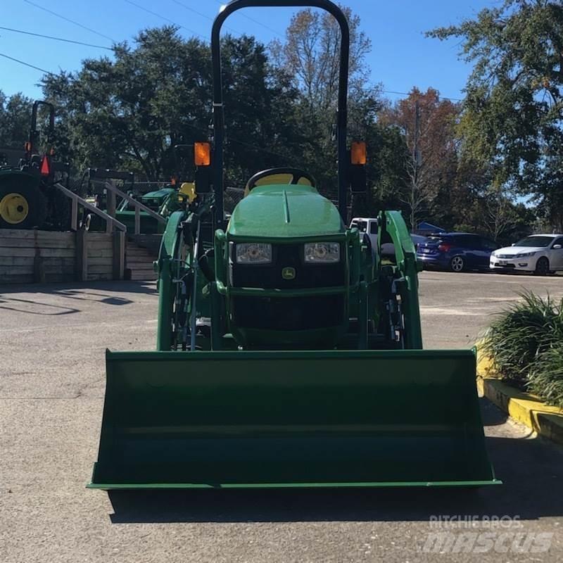 John Deere 1023E Kompakt traktorok