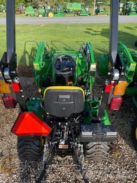 John Deere 1023E Kompakt traktorok
