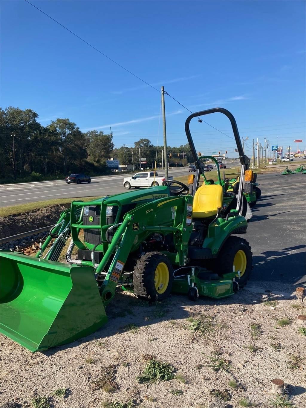 John Deere 1023E Kompakt traktorok