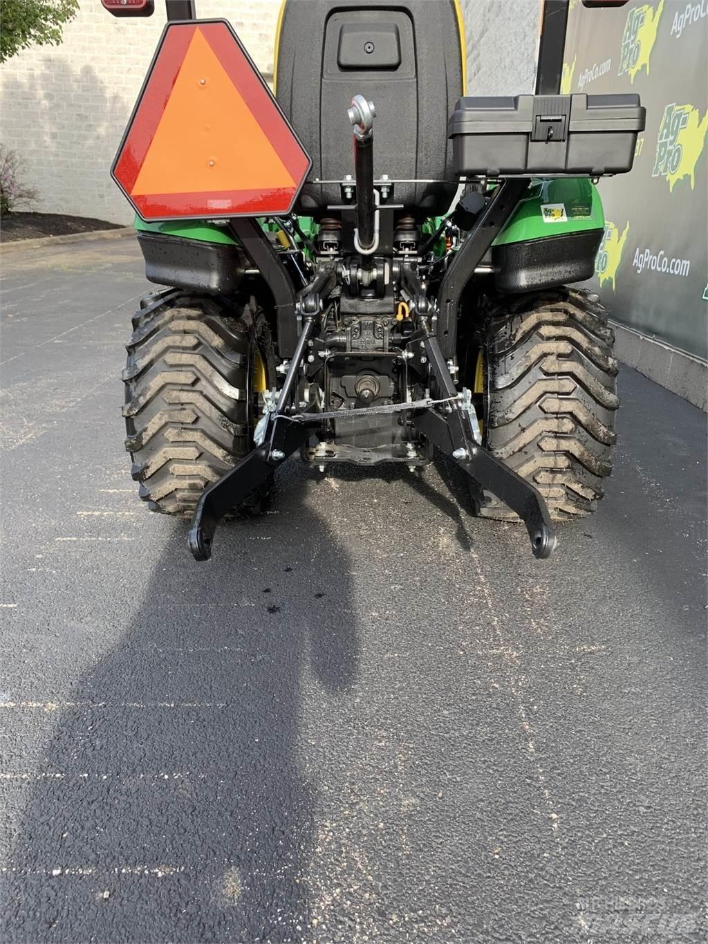 John Deere 1023E Kompakt traktorok