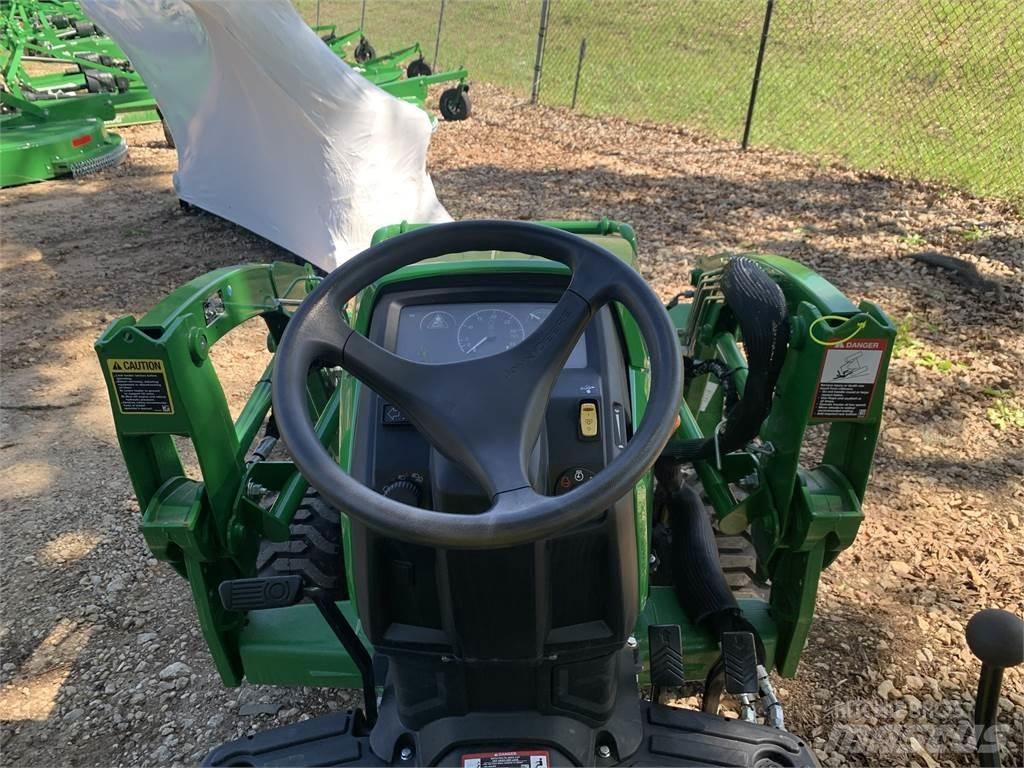 John Deere 1023E Kompakt traktorok