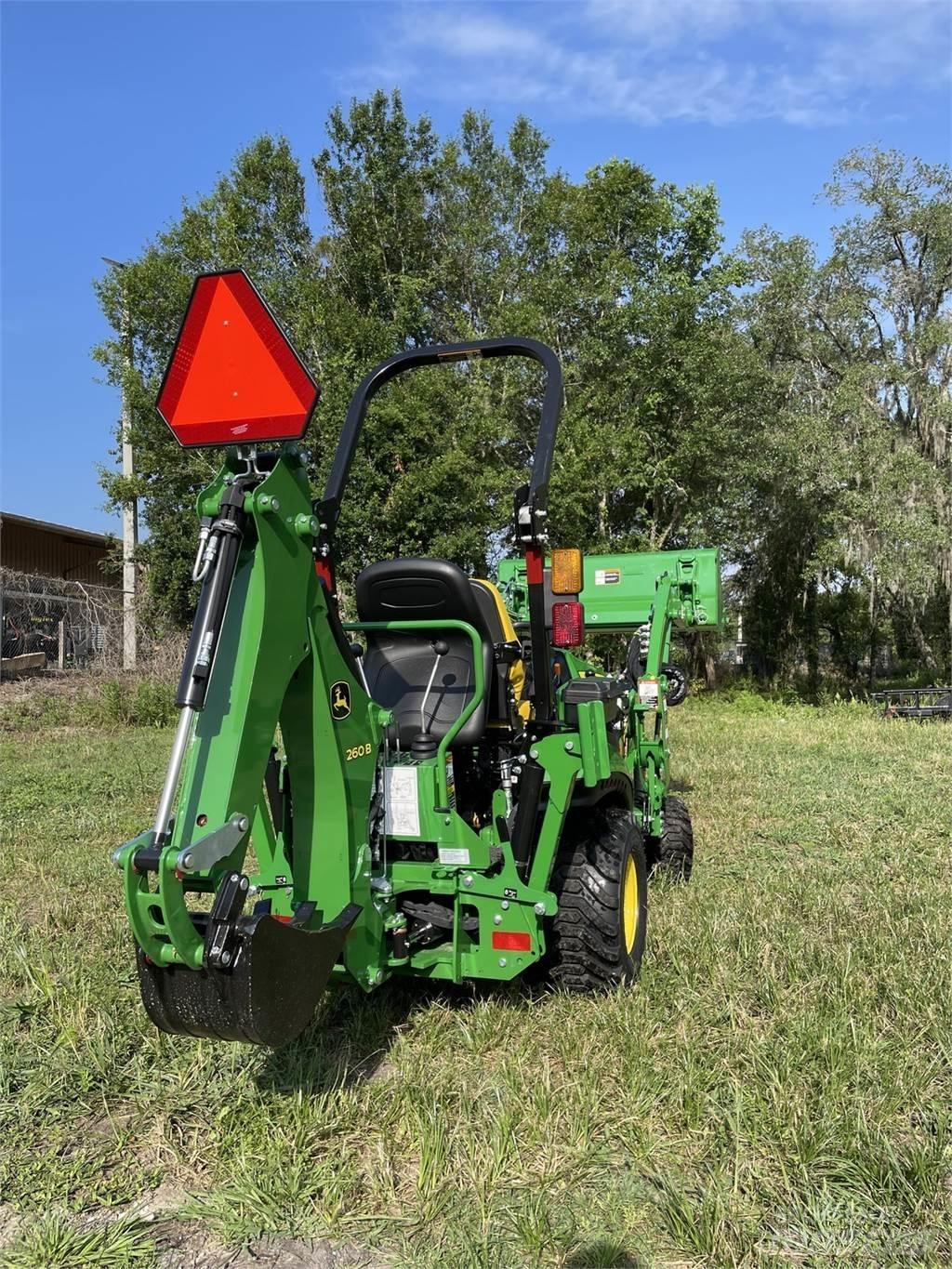 John Deere 1025R Kompakt traktorok