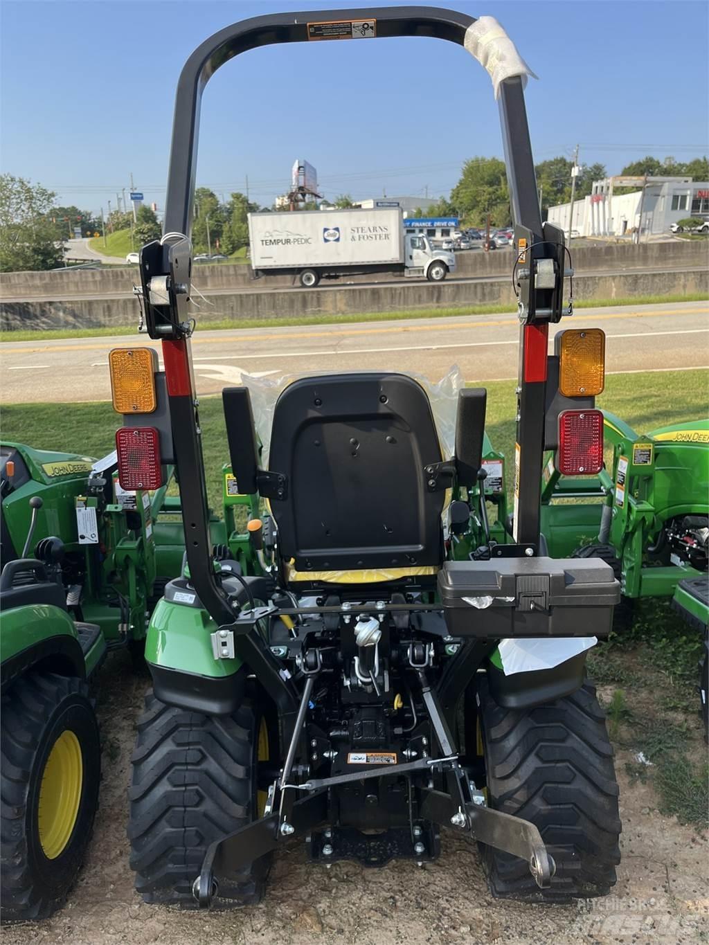 John Deere 1025R Kompakt traktorok