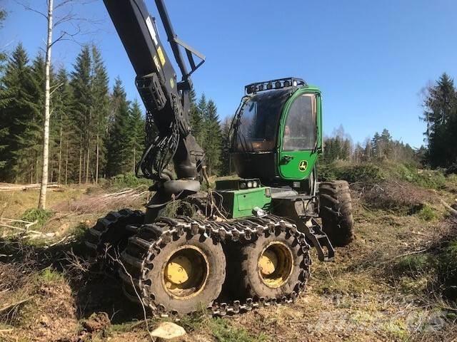 John Deere 1270G Betakarítók