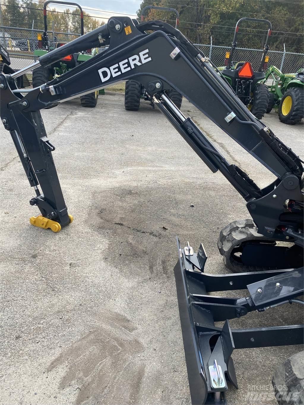 John Deere 17 P Mini kotrók < 7t
