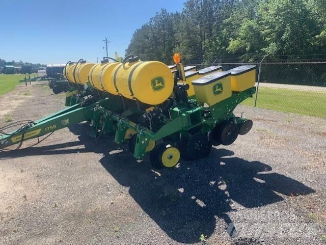 John Deere 1755 Szemenként vetőgépek