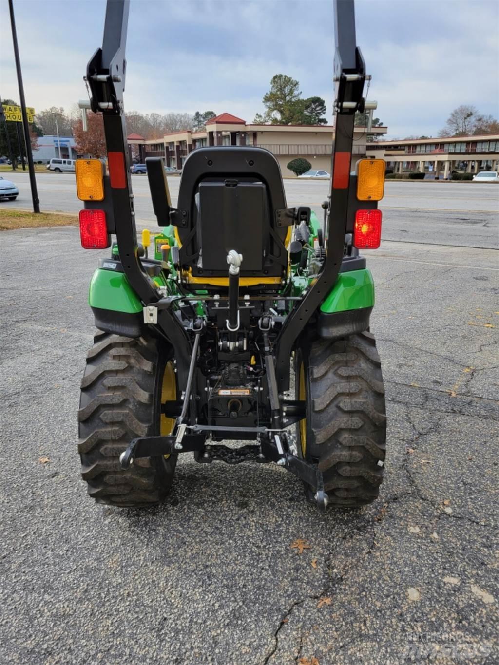 John Deere 2025R Kompakt traktorok