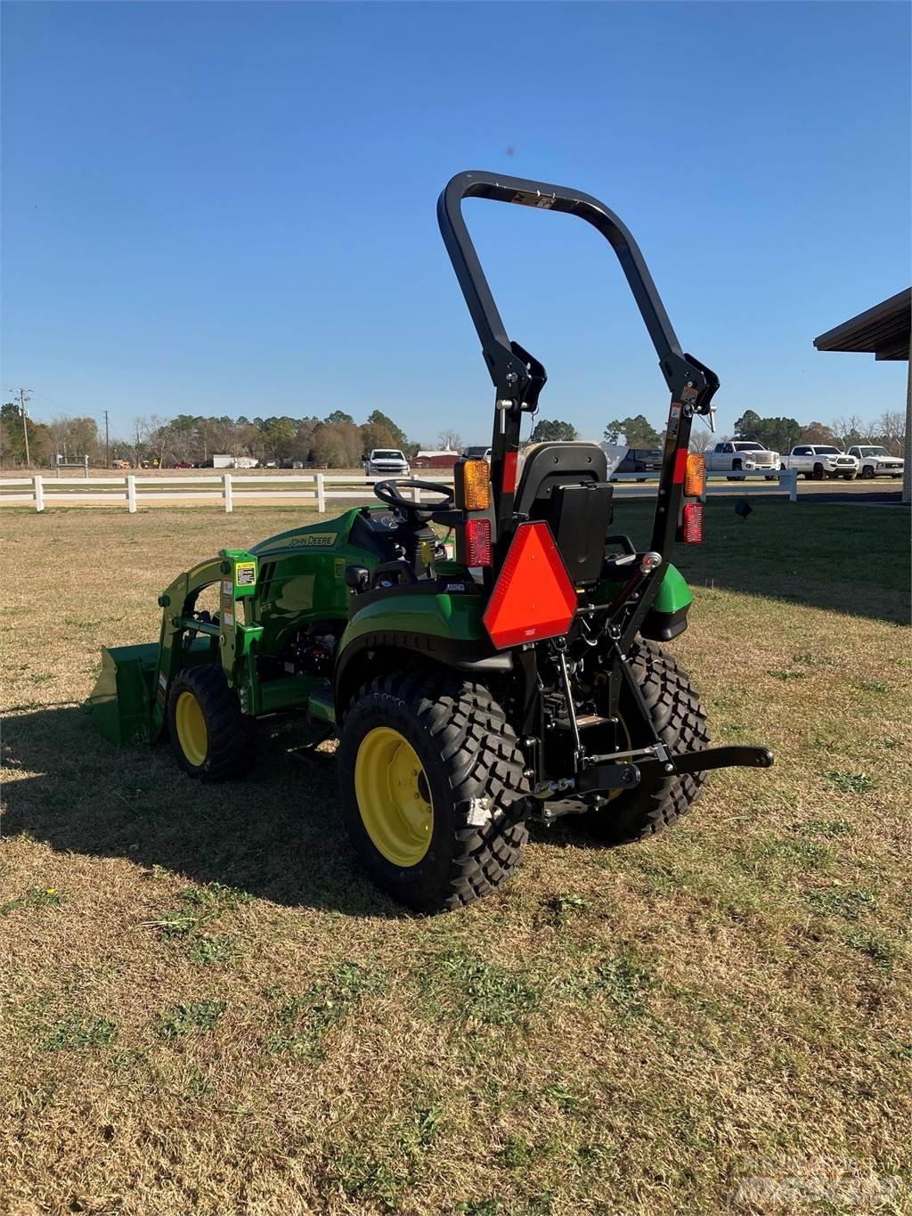 John Deere 2025R Kompakt traktorok