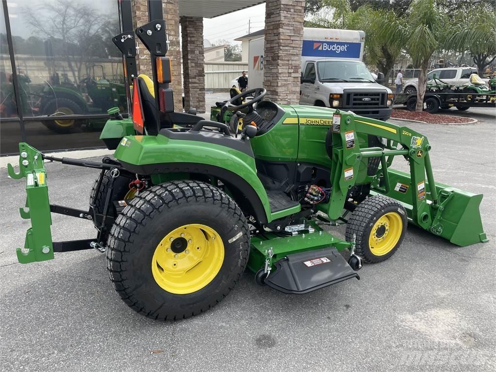 John Deere 2032R Kompakt traktorok