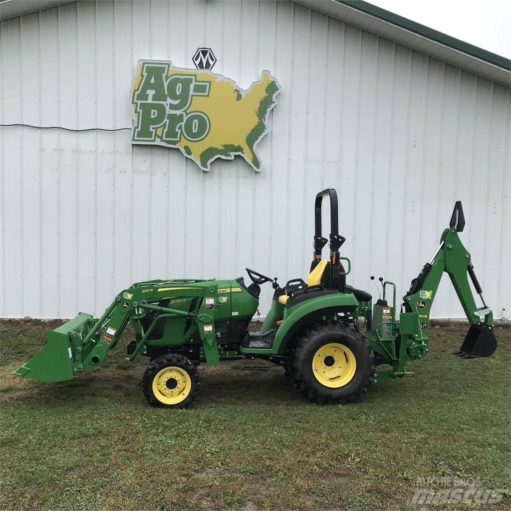 John Deere 2032R Kompakt traktorok