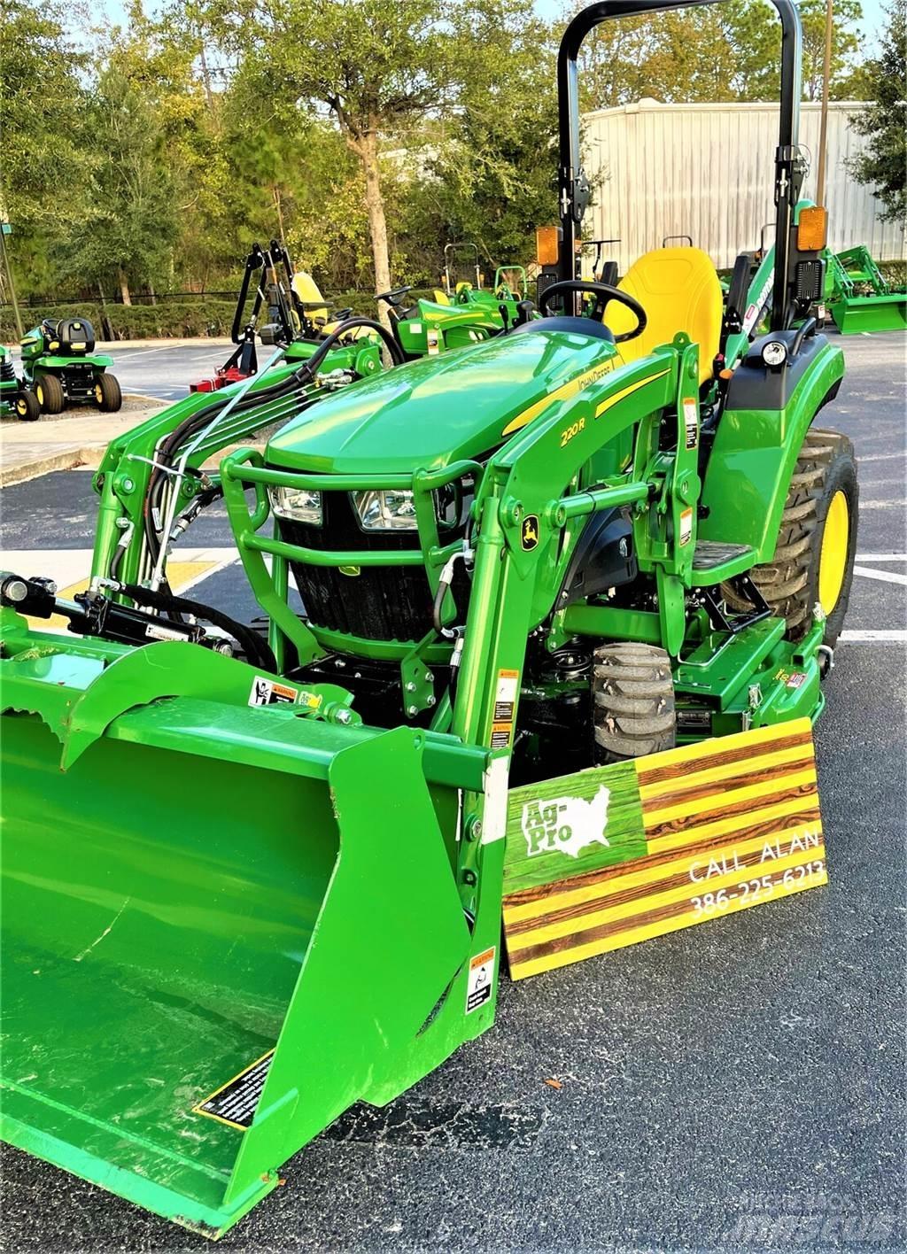 John Deere 2032R Kompakt traktorok