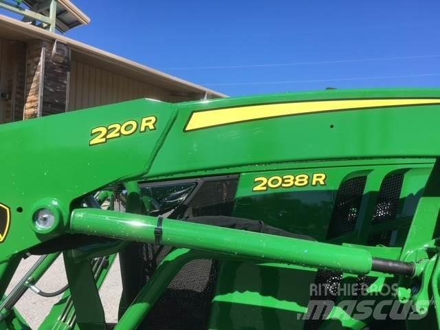 John Deere 2038R Kompakt traktorok