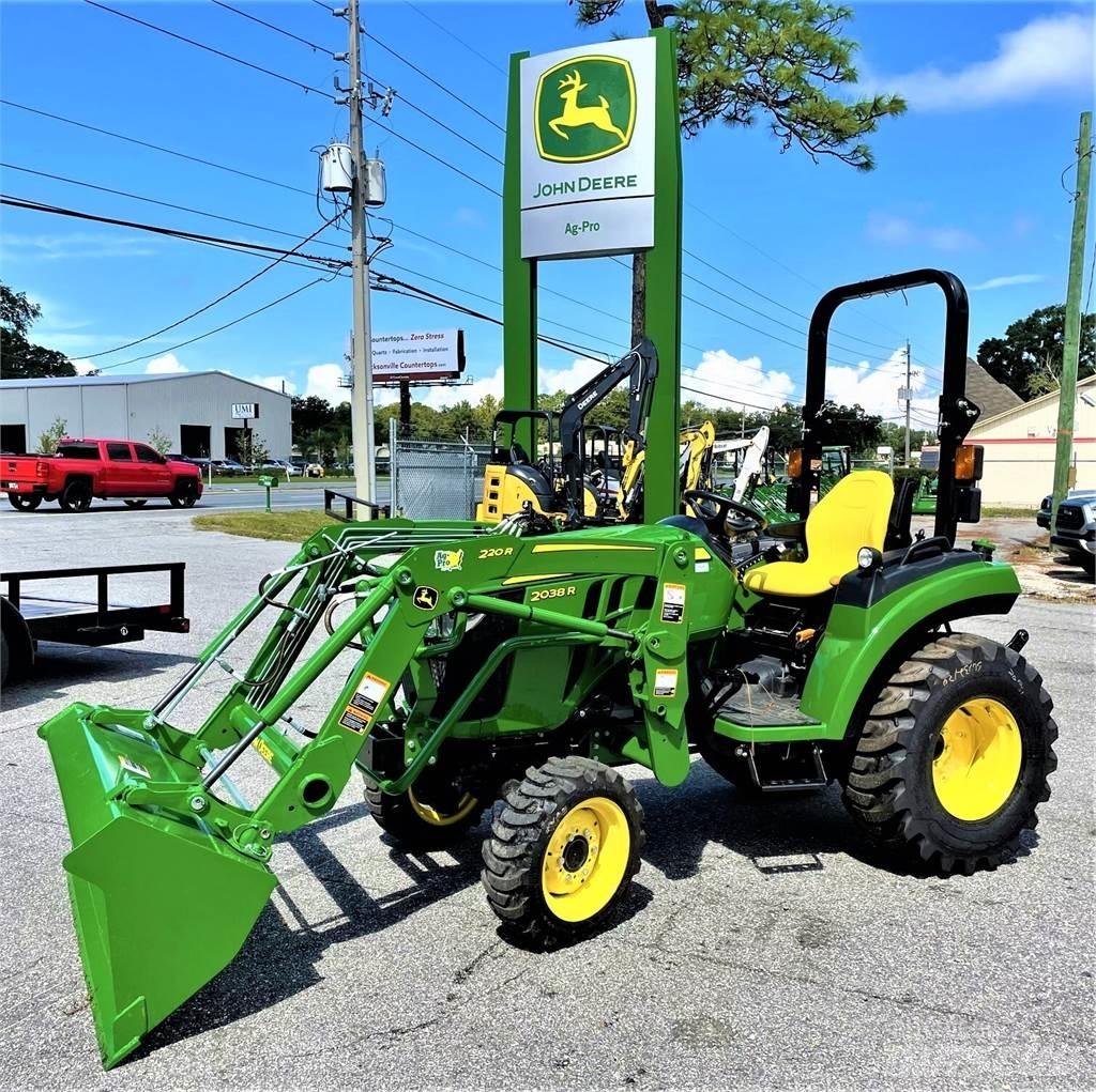 John Deere 2038R Kompakt traktorok