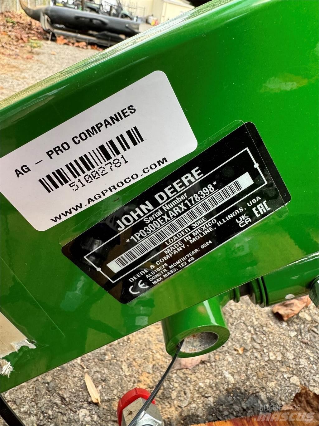 John Deere 300E Egyéb mezőgazdasági gépek