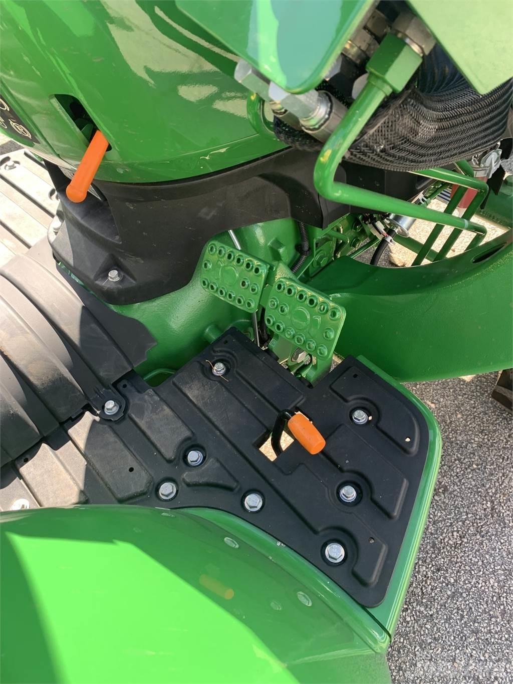 John Deere 3025D Kompakt traktorok