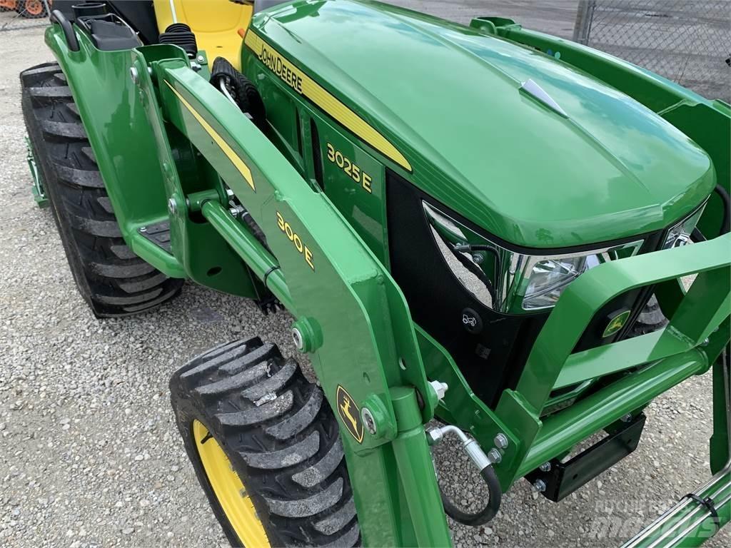 John Deere 3025E Kompakt traktorok