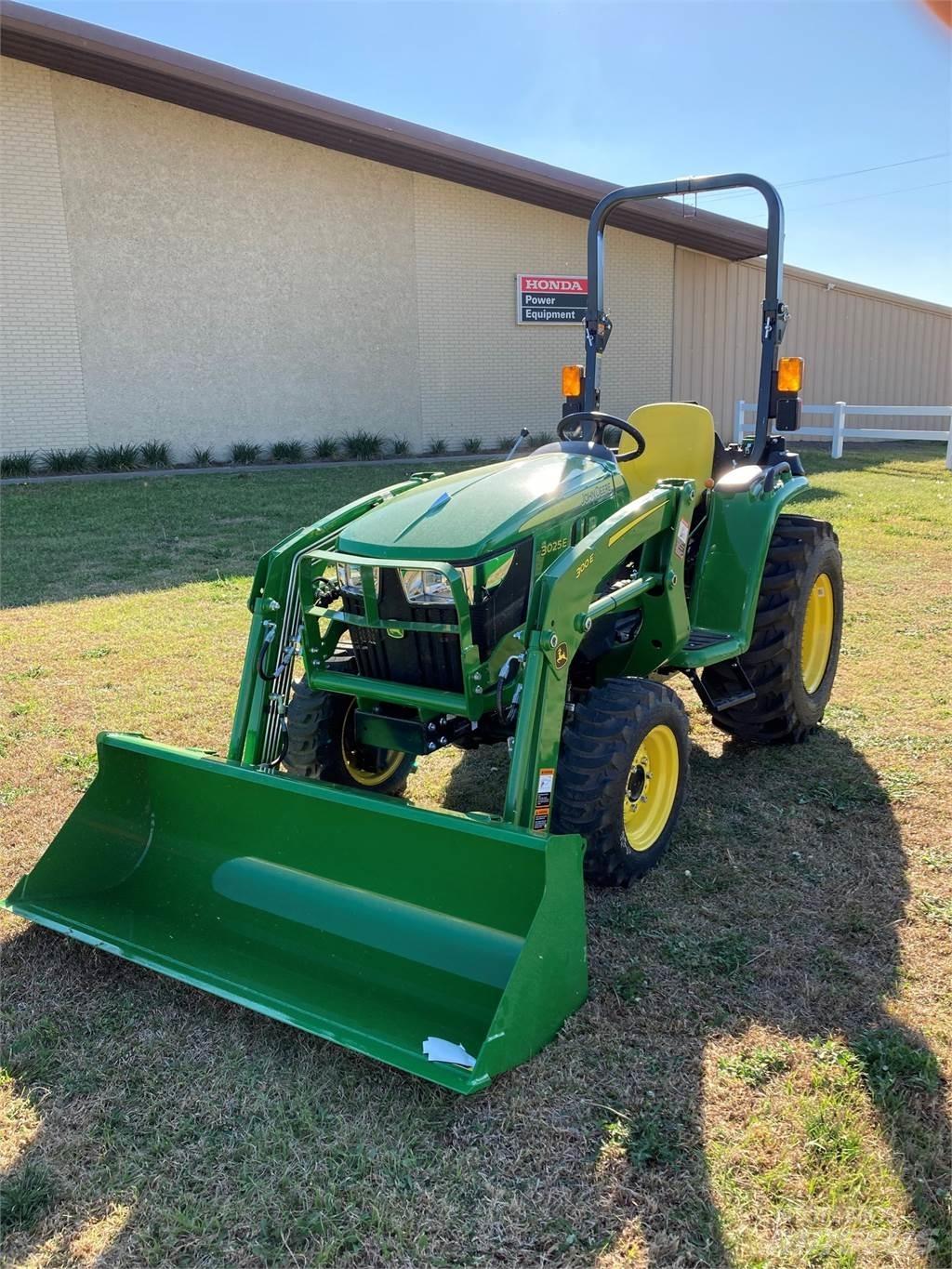 John Deere 3025E Kompakt traktorok