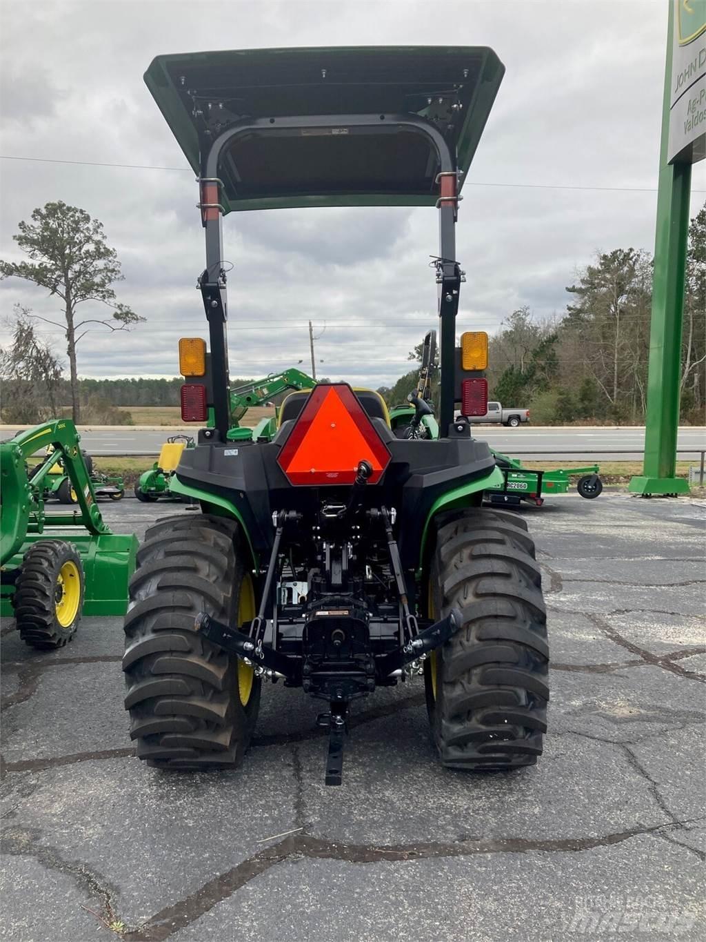 John Deere 3025E Kompakt traktorok