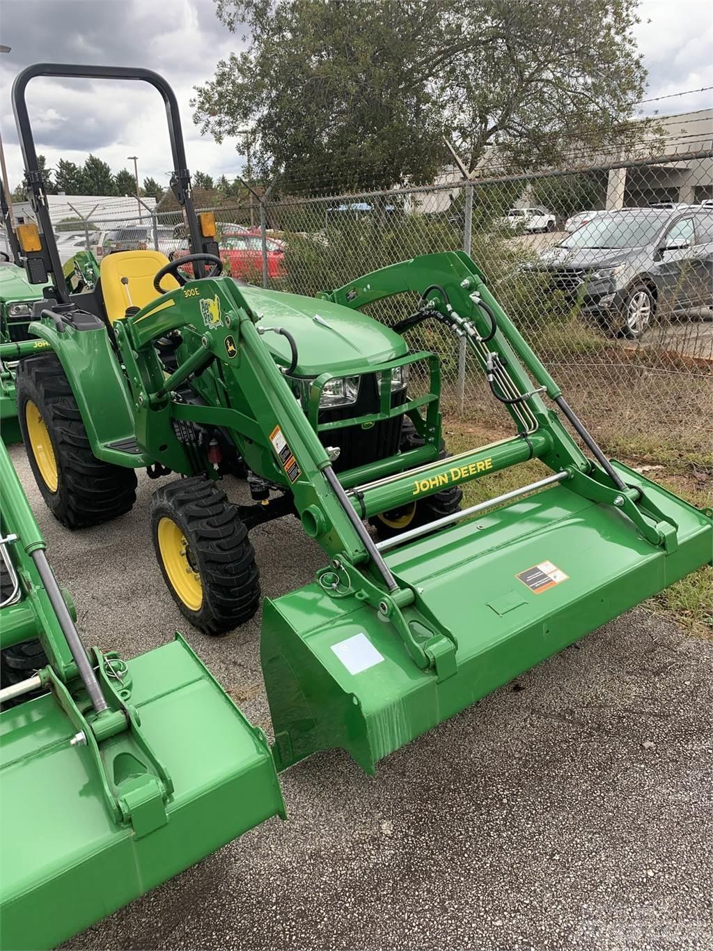 John Deere 3032E Kompakt traktorok
